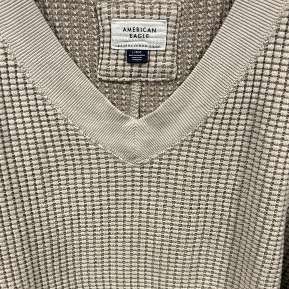 American Eagle Outfitters Beige V-Neck Waffle Long Sleeve Size Large - Picture 3 of 3